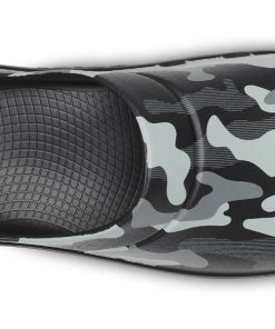 Men's OOcloog Luxe Clog - Night Camo