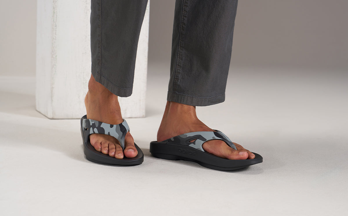 mens-ooriginal-sport-sandal-night-camo-08-08-OOriginal_M_Night_Camo Men's OOriginal Sport Sandal - Night Camo